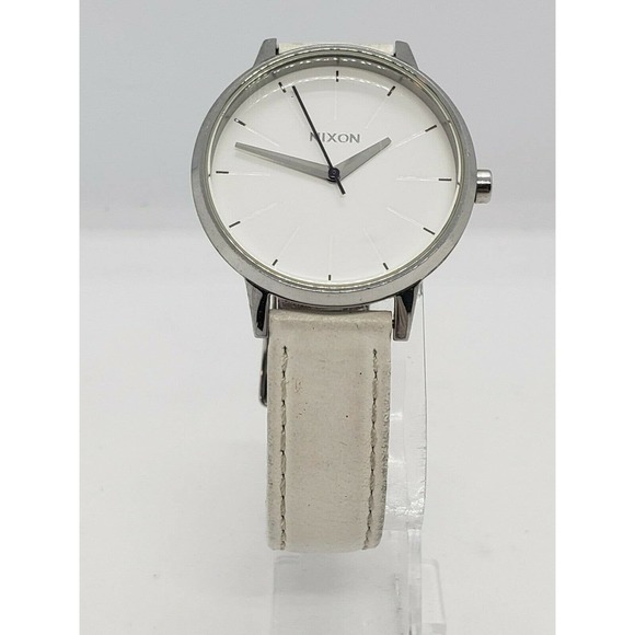 Nixon Moving Out Kengsington Watch main image 4